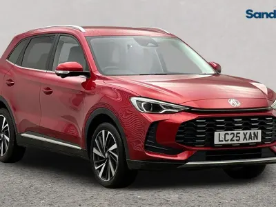 Usado MG ZS Trophy 196 HP (144 kW) 2024 Vermelho SUV