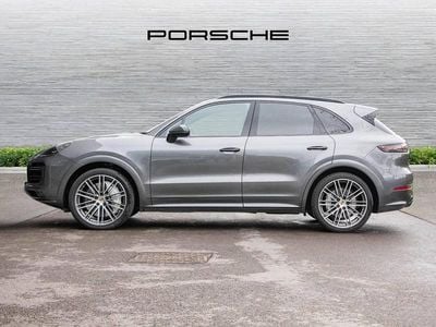 Used Porsche Cayenne Turbo Chrono 550 HP (404 kW) 2019 Grey SUV