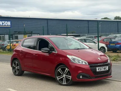 Used Peugeot 208 GT-line 2017 Red Hatchback