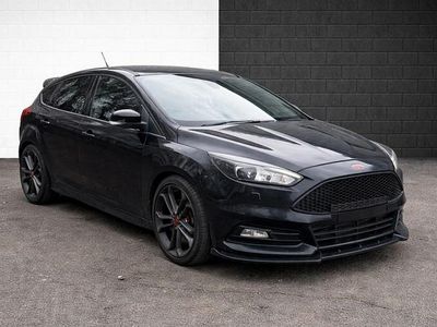 Used Ford Focus ST 250 HP (183 kW) 2015 Black Hatchback