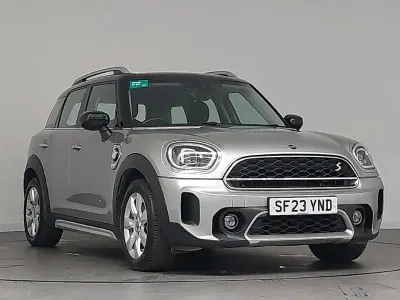 Begagnad Mini Cooper S Classic 220 HK (161 kW) 2023 Silver Halvkombi