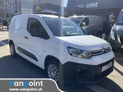 Używany Citroën Berlingo 76 KM (55 kW) 2021 Biały Minivan