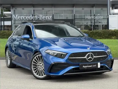 Used Mercedes A180 AMG Line Premium Plus 134 HP (98 kW) 2024 Blue Hatchback