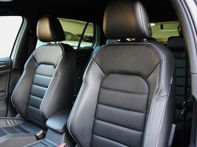 Used VW Golf VII Advance 204 HP (150 kW) 2018 Silver Hatchback