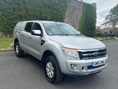 Usado Ford Ranger XLT 150 CV (110 kW) 2015 Plateado Pickup/Camioneta