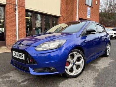 Blue Used 2014 Ford Focus ST Hatchback | £5,988 (Good price)