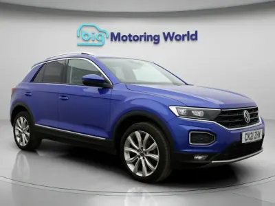Usado VW T-Roc SEL 150 HP (110 kW) 2021 Azul SUV
