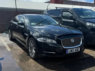 Used Jaguar XJ Luxury 275 HP (202 kW) 2013 Black Sedan