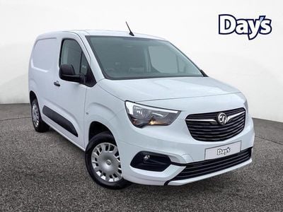 White Used 2022 Vauxhall Combo Sportive MPV | £9,790 (Good price)