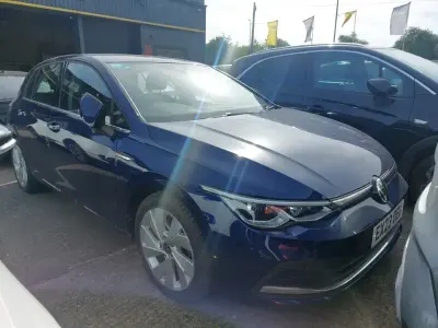 Used VW Golf VIII Style 150 HP (110 kW) 2023 Blue Hatchback