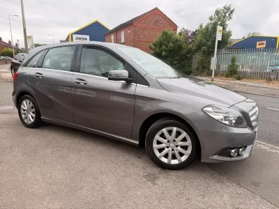 Usado Mercedes B180