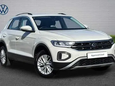 Second-hand VW T-Roc Life 150 CP (110 kW) 2023 SUV