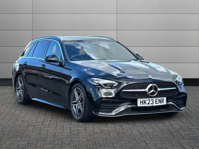 Usado Mercedes C220 AMG line 196 CV (144 kW) 2023 Negro Familiar