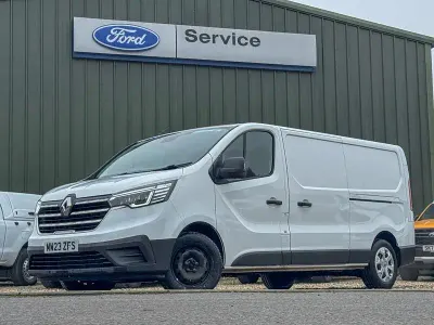 Używany Renault Trafic 2023 Biały