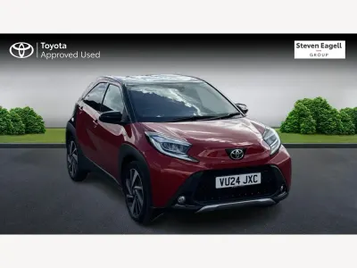 Used Toyota Aygo X 72 HP (52 kW) 2024 Red SUV