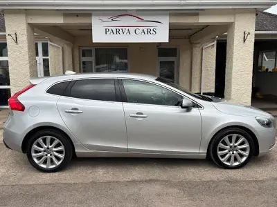 Used Volvo V40 SE Lux 150 HP (110 kW) 2015 Silver Hatchback
