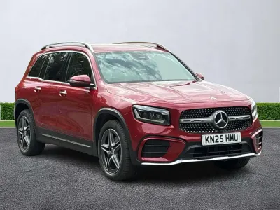 Begagnad Mercedes GLB200 Executive 163 HK (119 kW) 2025 Röd SUV