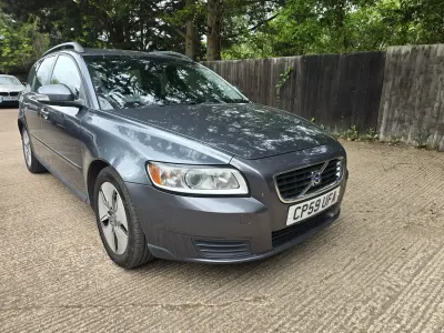 Usado Volvo V50 2010 Gris Familiar
