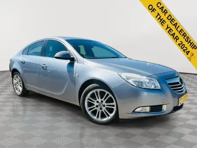 Używany Vauxhall Insignia 140 KM (102 kW) 2009 Srebrny Hatchback