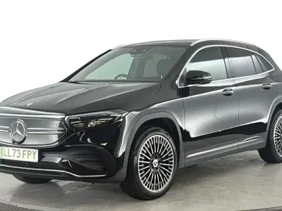 Usado Mercedes EQA300 AMG line 167 kW (228 CV) 2023 Negro SUV