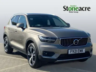 Usado Volvo XC40 Inscription 163 CV (119 kW) 2021 Gris SUV