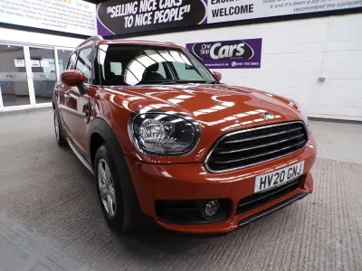 Używany Mini Cooper Classic 2020 Brązowy Hatchback