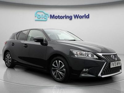 Lexus CT200h