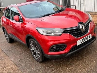 Red Used 2019 Renault Kadjar Iconic SUV | £9,495 (Fair price)
