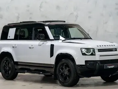 Used Land Rover Defender HSE Dynamic 300 HP (220 kW) 2024 White SUV