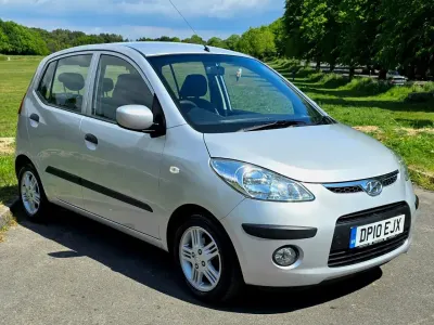 Używany Hyundai i10 Comfort 78 KM (57 kW) 2010 Srebrny Hatchback