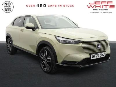Used Honda HR-V Elegance 131 HP (96 kW) 2024 Beige SUV