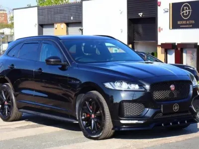 Używany Jaguar F-Pace Chequered Flag 180 KM (132 kW) 2020 Czarny SUV