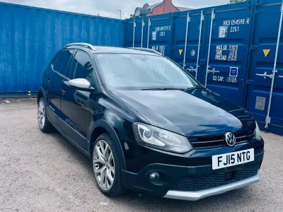 Usado VW Polo Cross 2015 Preto Citadino