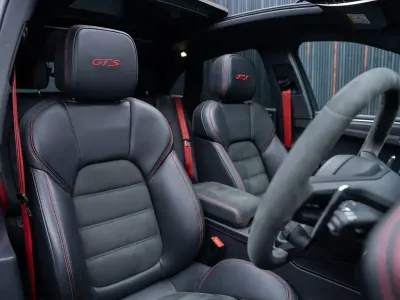 Used Porsche Macan 2023 Blue SUV