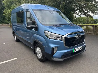 Used Maxus V90 204 HP (150 kW) 2023 Blue Van