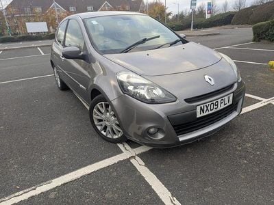 Grey Used 2009 Renault Clio II Dynamique Hatchback | £1,440 (Fair price)