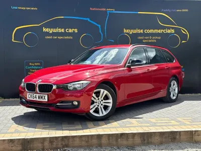 Begagnad BMW 318 Sport Line 2014 Röd Kombi