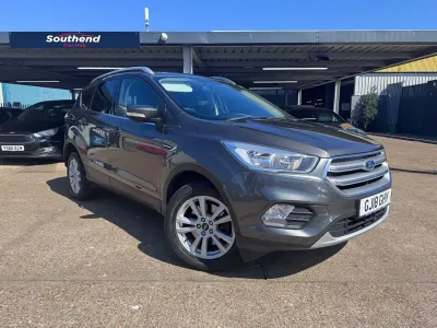 Używany Ford Kuga Zetec 120 KM (88 kW) 2018 Szary SUV