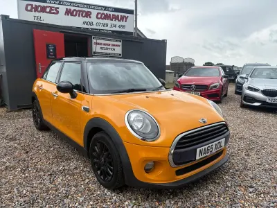 Used Mini Cooper D Hatch 116 HP (85 kW) 2015 Orange Hatchback