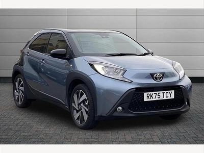 Used Toyota Aygo X 72 HP (52 kW) 2025 Grey SUV