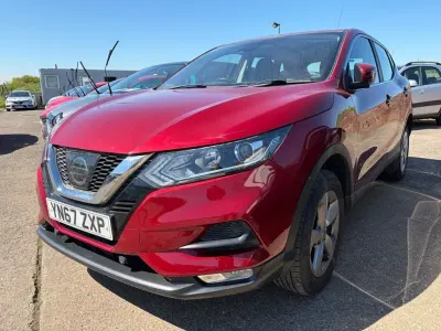 Begagnad Nissan Qashqai Acenta 115 HK (84 kW) 2017 Röd SUV