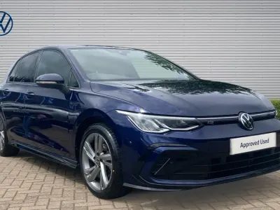 Used VW Golf VIII R-line 130 HP (95 kW) 2023 Blue Hatchback