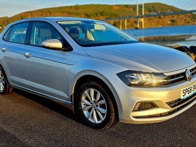 Used VW Polo SE 95 HP (69 kW) 2018 Silver Hatchback
