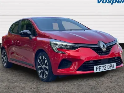 Used Renault Clio Evolution 145 HP (106 kW) 2023 Red Hatchback