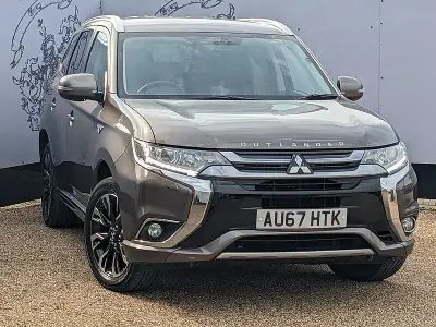 Used Mitsubishi Outlander P-HEV 2017 Brown Estate