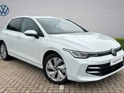 New VW Golf VIII Match 115 HP (84 kW) 2025 White Hatchback