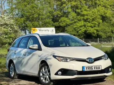 Used Toyota Auris Hybrid 2016