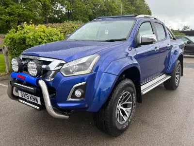 Second-hand Isuzu D-Max 164 CP (120 kW) 2019 Albastru Pickup