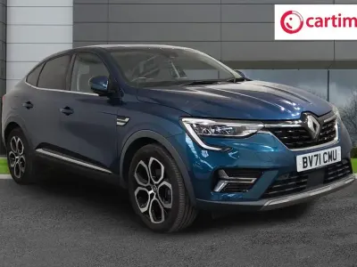 Używany Renault Arkana Version S 145 KM (106 kW) 2022 Niebieski SUV