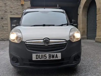 Used Vauxhall Combo 2015 White MPV
